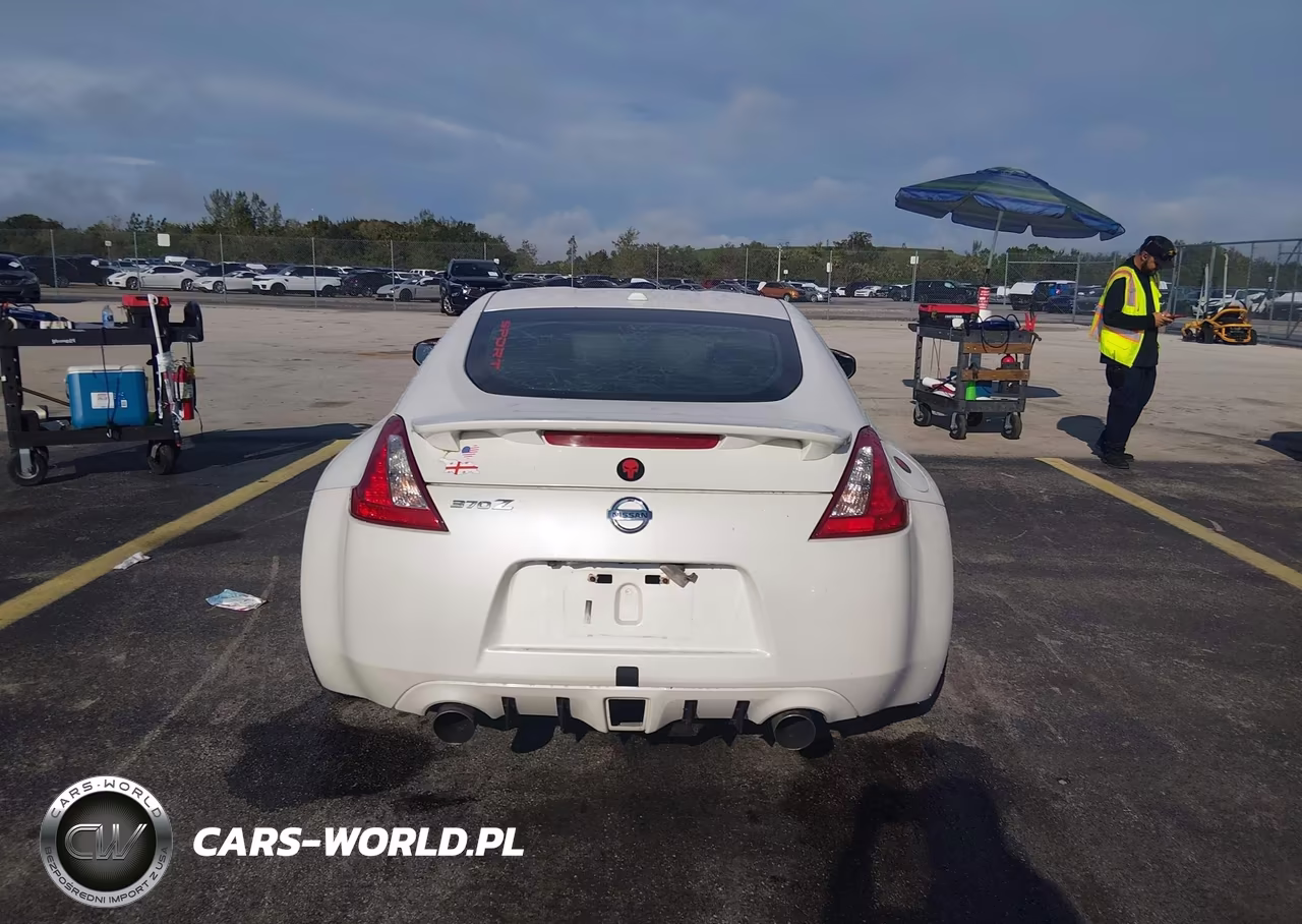 2013 Nissan 370Z Touring VIN:JN1AZ4EH7DM380407 - 16