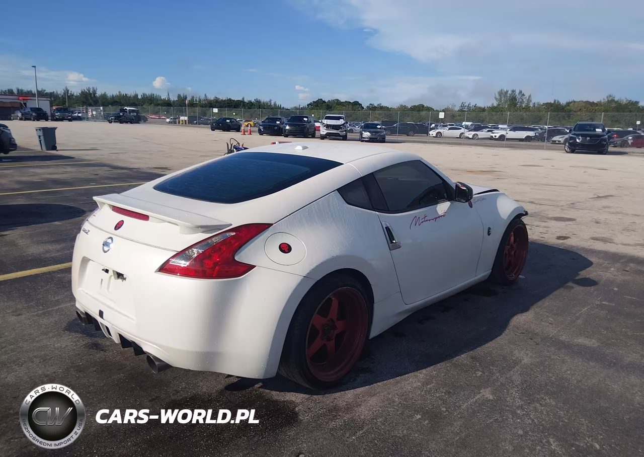 2013 Nissan 370Z Touring VIN:JN1AZ4EH7DM380407 - 4