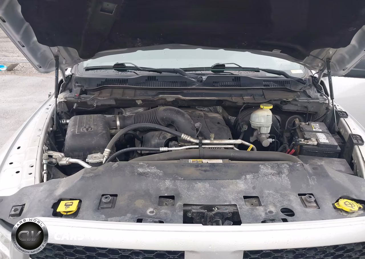 2017 Ram 1500 VIN:3C6RR7KT0HG747349 - 10