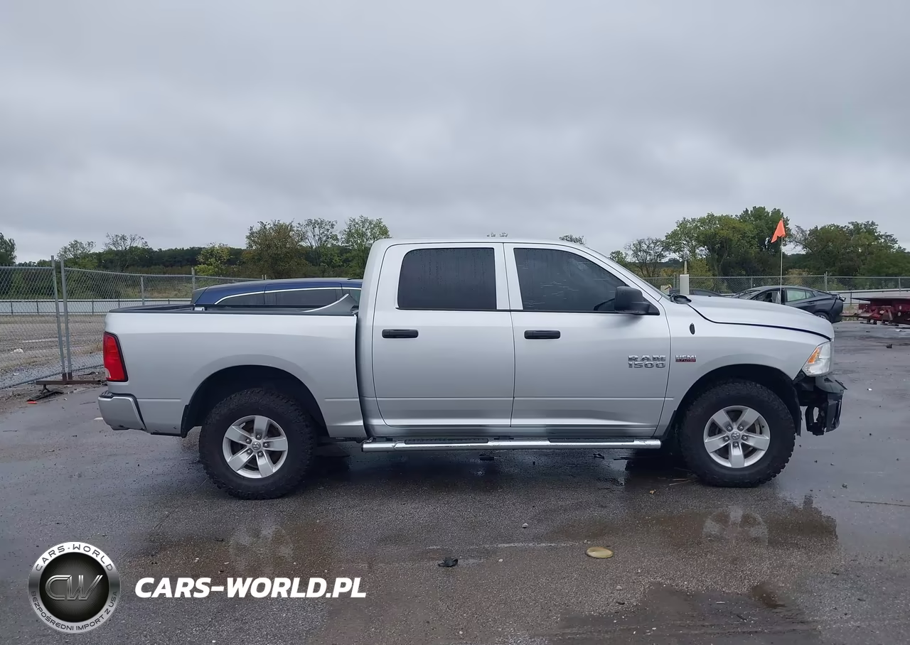 2017 Ram 1500 VIN:3C6RR7KT0HG747349 - 12