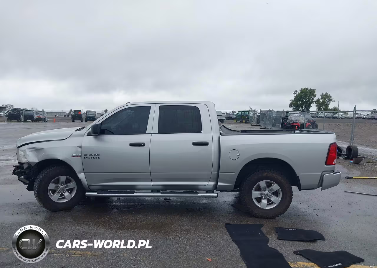 2017 Ram 1500 VIN:3C6RR7KT0HG747349 - 13