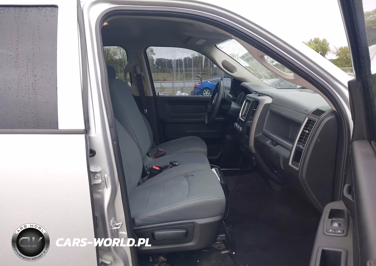 2017 Ram 1500 VIN:3C6RR7KT0HG747349 - 5