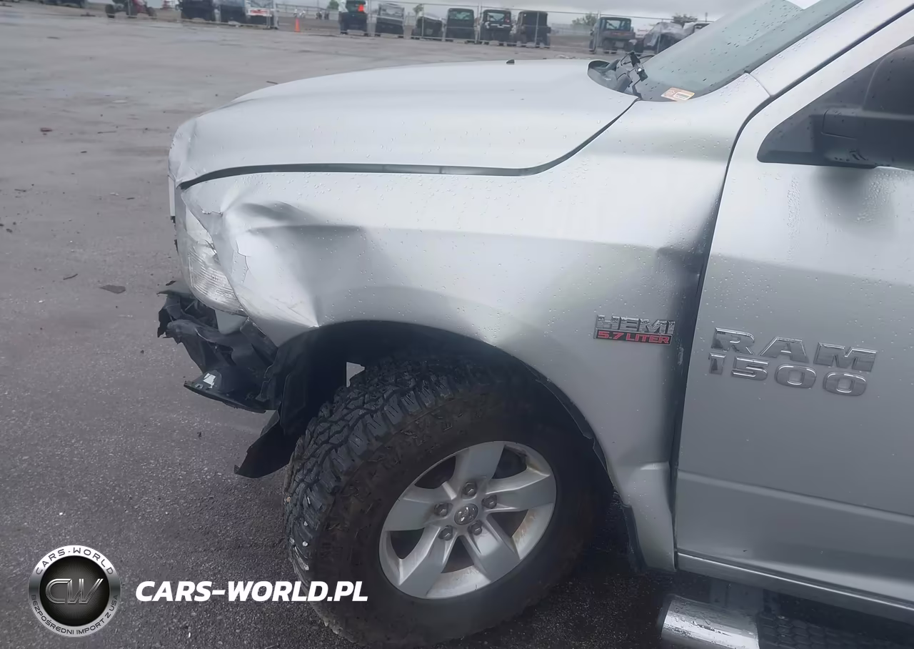 2017 Ram 1500 VIN:3C6RR7KT0HG747349 - 6