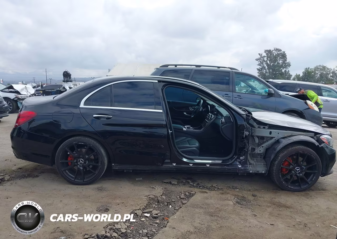 2015 Mercedes-Benz C 300 4Matic VIN:55SWF4KB1FU038666 - 14