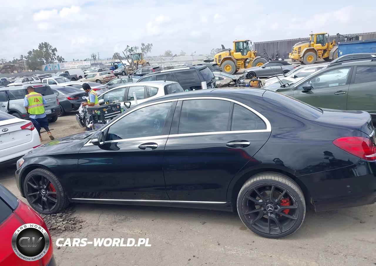 2015 Mercedes-Benz C 300 4Matic VIN:55SWF4KB1FU038666 - 15