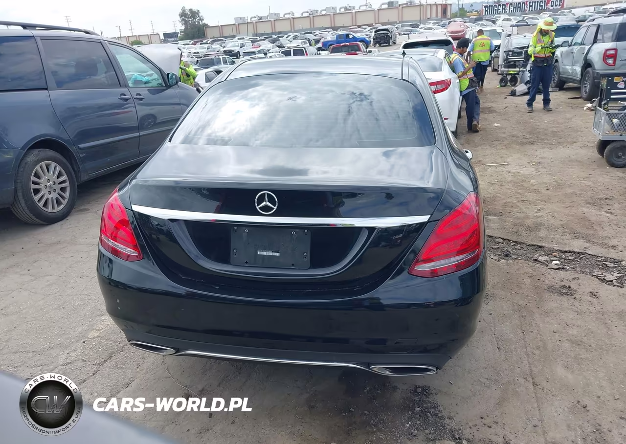 2015 Mercedes-Benz C 300 4Matic VIN:55SWF4KB1FU038666 - 17