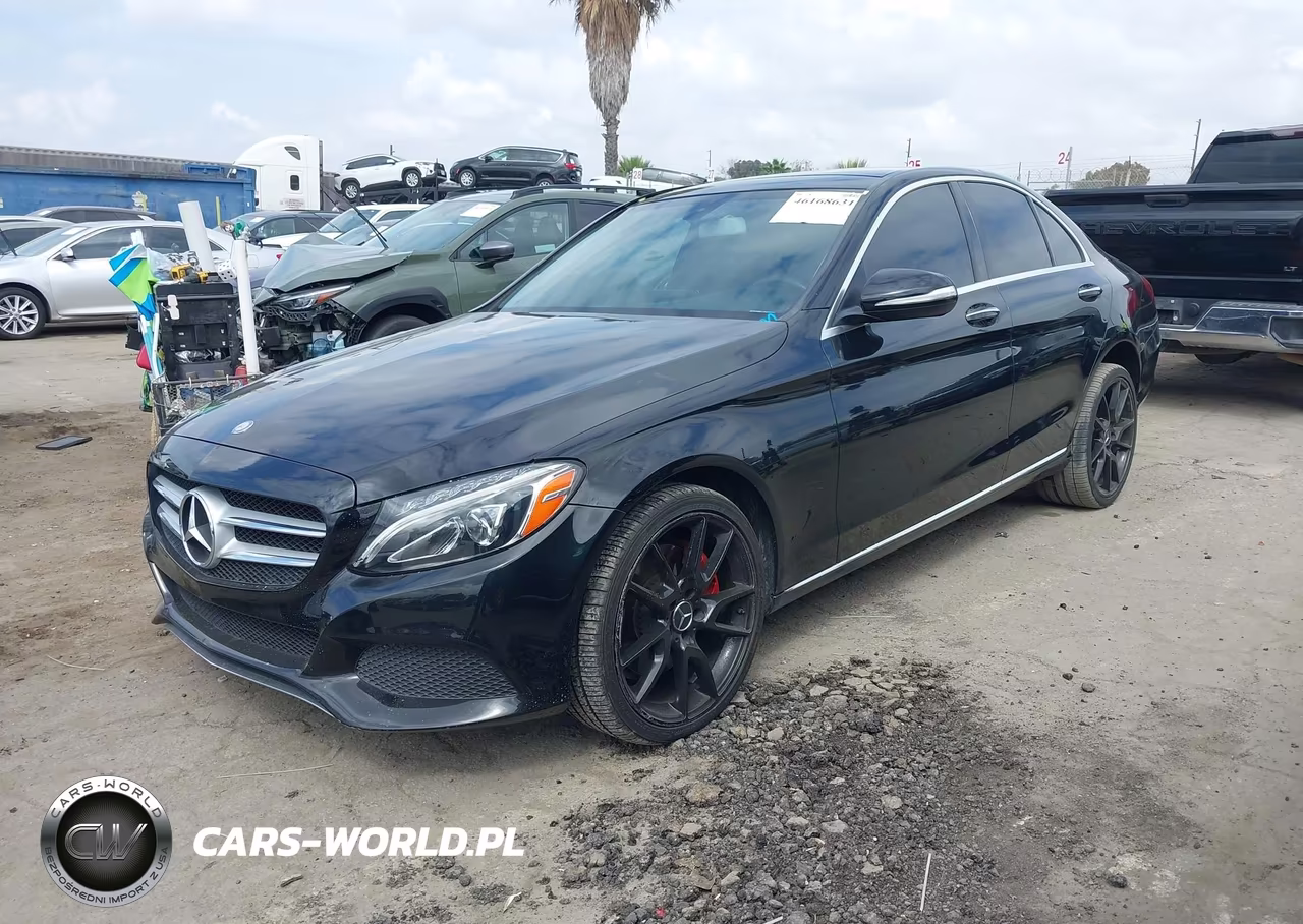 2015 Mercedes-Benz C 300 4Matic VIN:55SWF4KB1FU038666 - 2