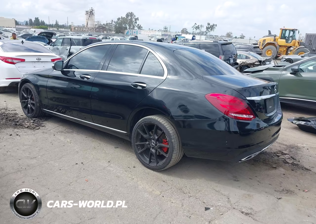 2015 Mercedes-Benz C 300 4Matic VIN:55SWF4KB1FU038666 - 3