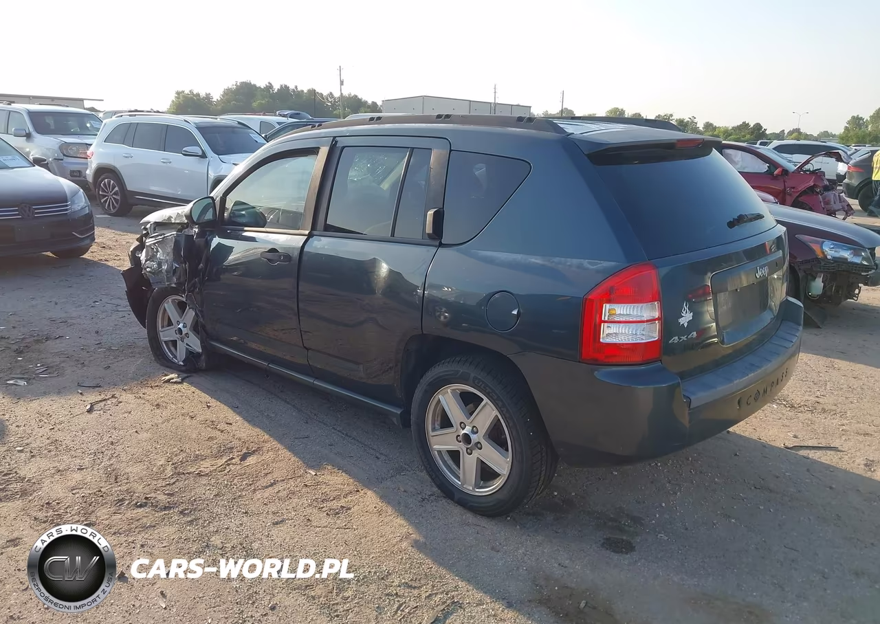 2007 Jeep Compass Sport VIN:1J8FF47W57D130104 - 3