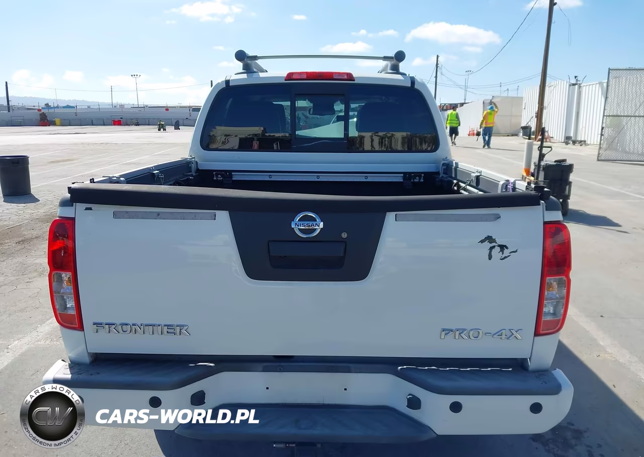 2018 Nissan Frontier Pro-4X VIN:1N6AD0EVXJN771158 - 17