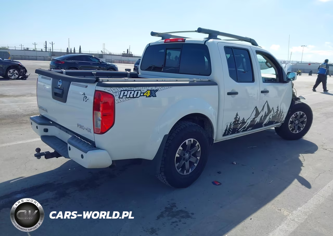 2018 Nissan Frontier Pro-4X VIN:1N6AD0EVXJN771158 - 4