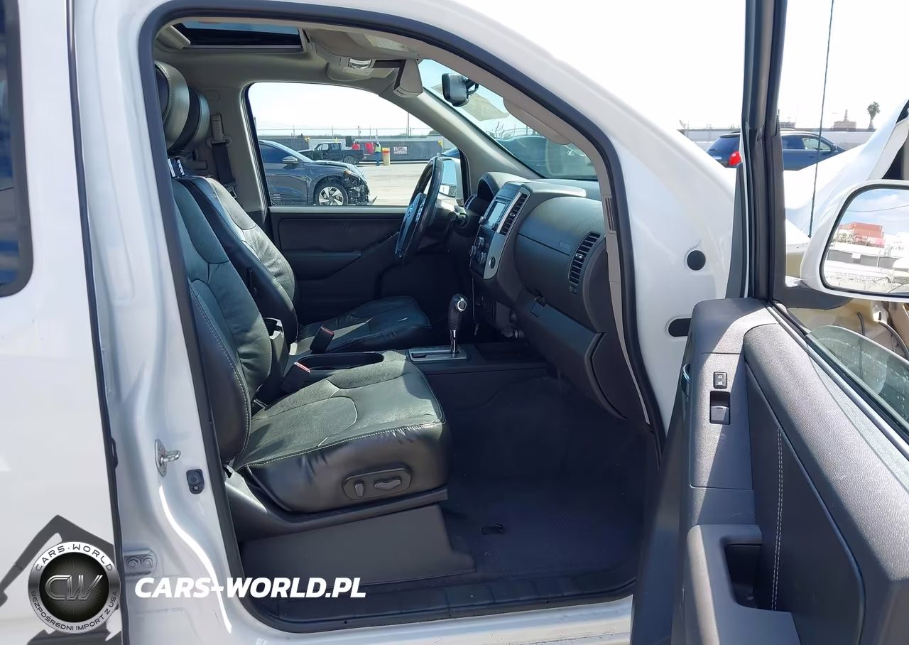 2018 Nissan Frontier Pro-4X VIN:1N6AD0EVXJN771158 - 5