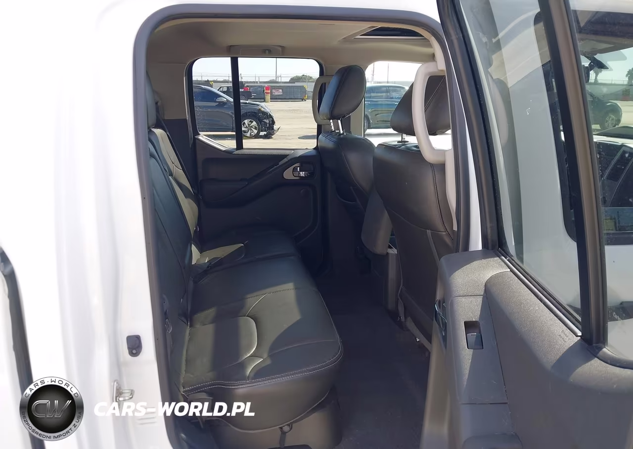 2018 Nissan Frontier Pro-4X VIN:1N6AD0EVXJN771158 - 8