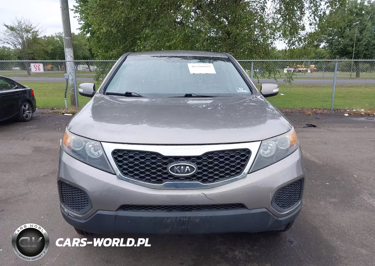 2011 Kia Sorento Lx VIN:5XYKT3A14BG056111 - 12