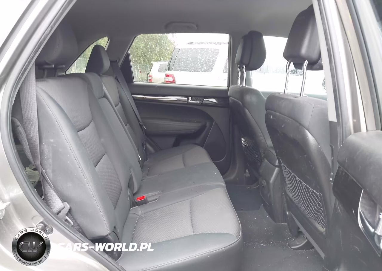 2011 Kia Sorento Lx VIN:5XYKT3A14BG056111 - 8