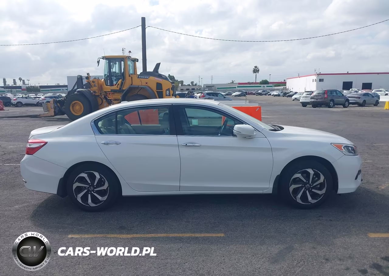2017 Honda Accord Ex-L VIN:1HGCR2F97HA014876 - 13