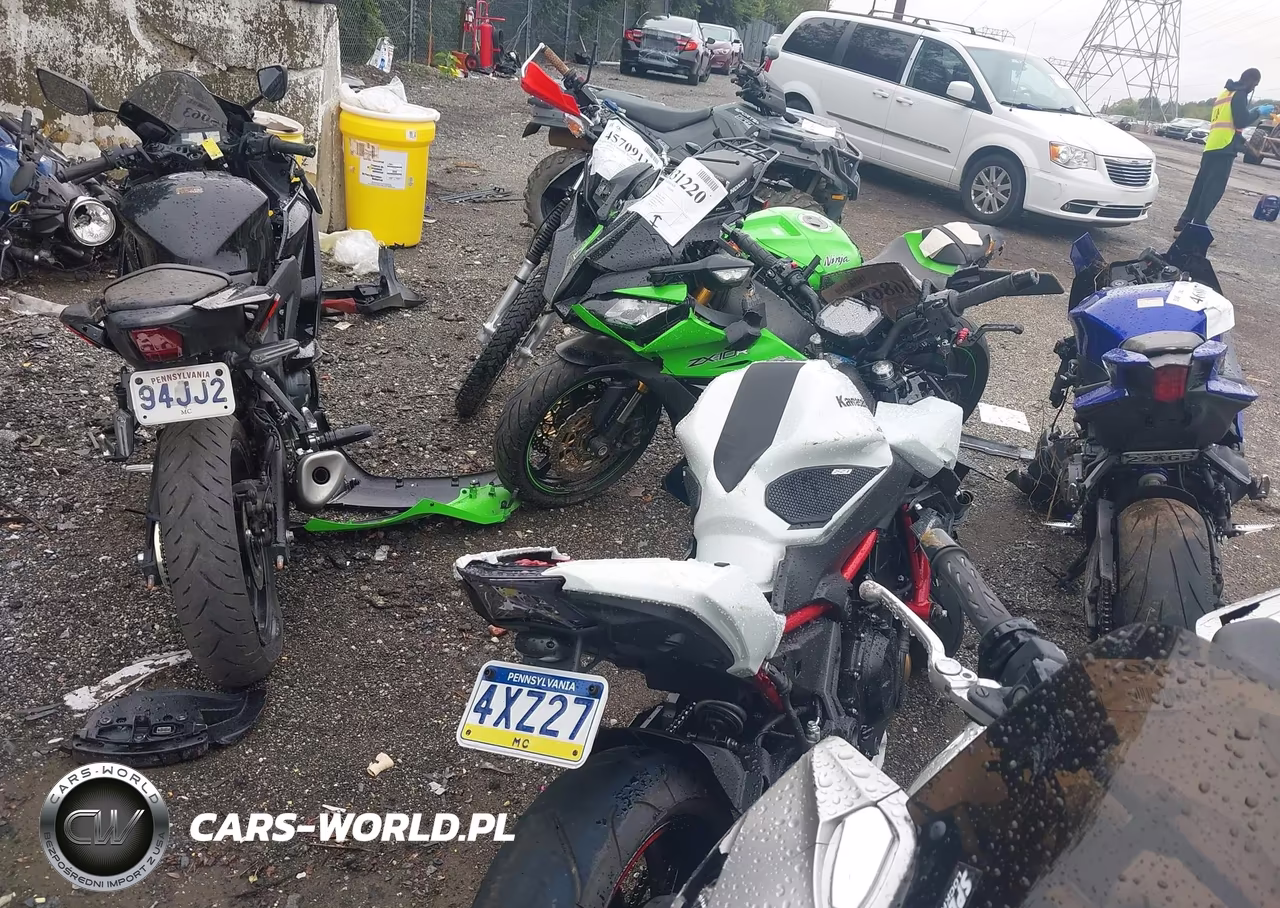 2022 Kawasaki Er650 K VIN:ML5EREK18NDA65853 - 4