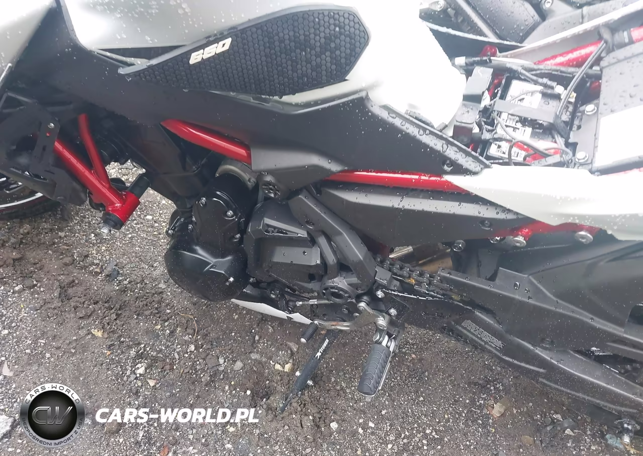 2022 Kawasaki Er650 K VIN:ML5EREK18NDA65853 - 9