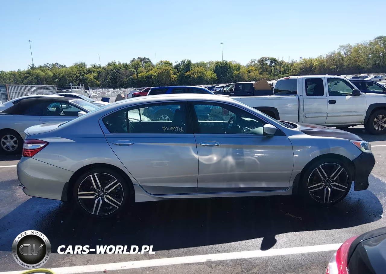 2016 Honda Accord Sport VIN:1HGCR2F59GA071480 - 13