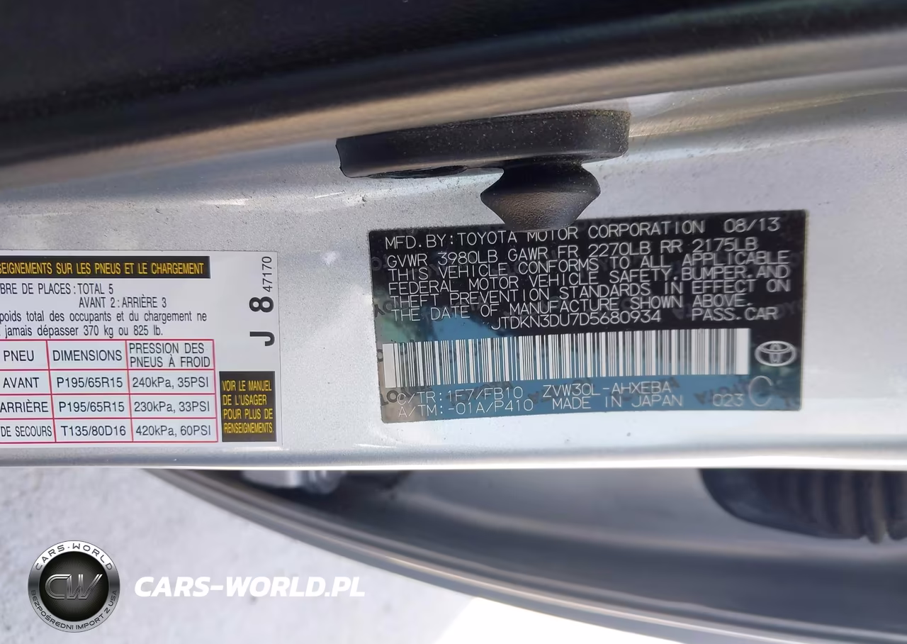 2013 Toyota Prius Two VIN:JTDKN3DU7D5680934 - 9
