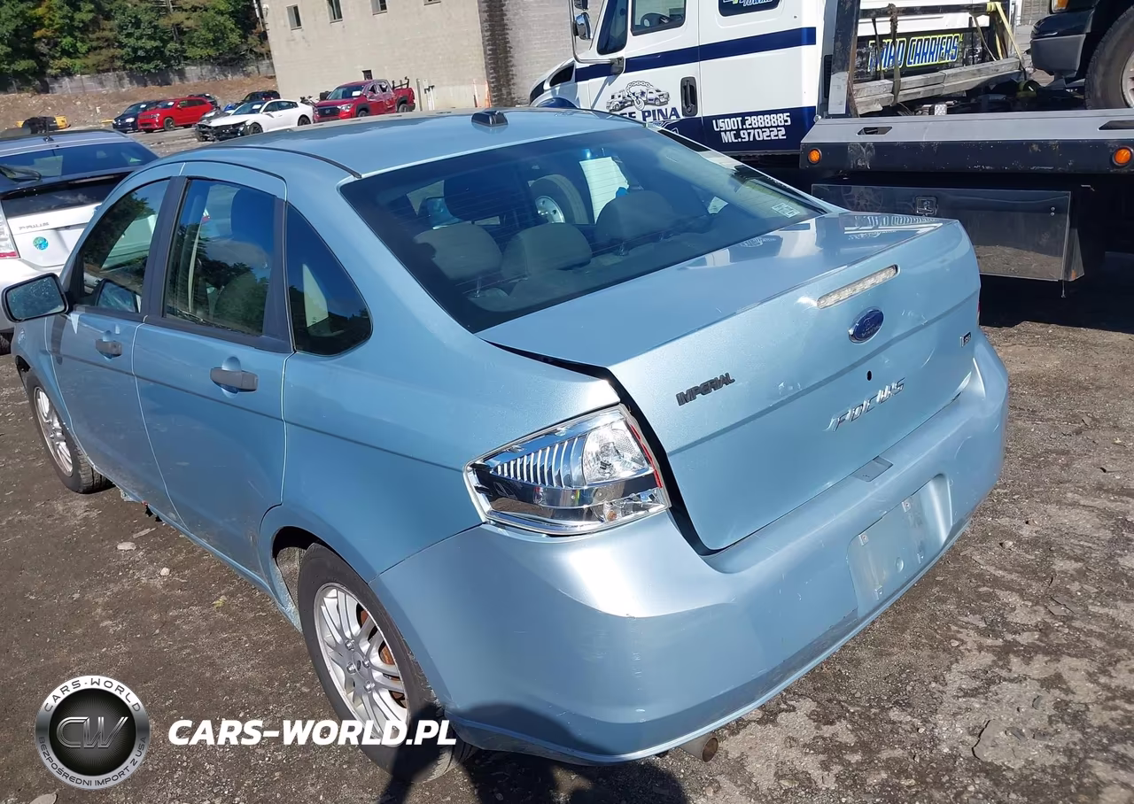 2009 Ford Focus Se VIN:1FAHP35N19W184417 - 3