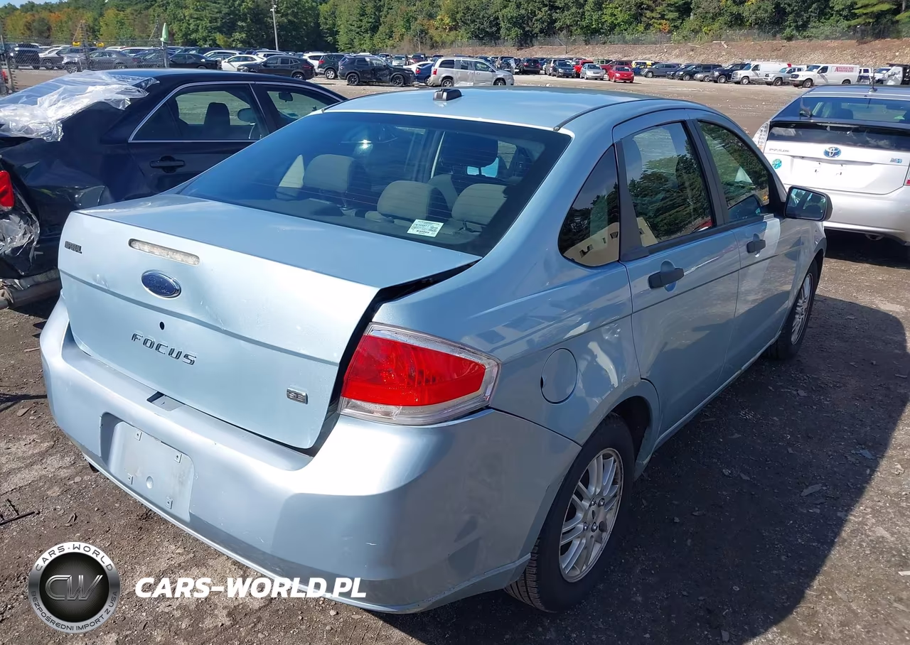 2009 Ford Focus Se VIN:1FAHP35N19W184417 - 4