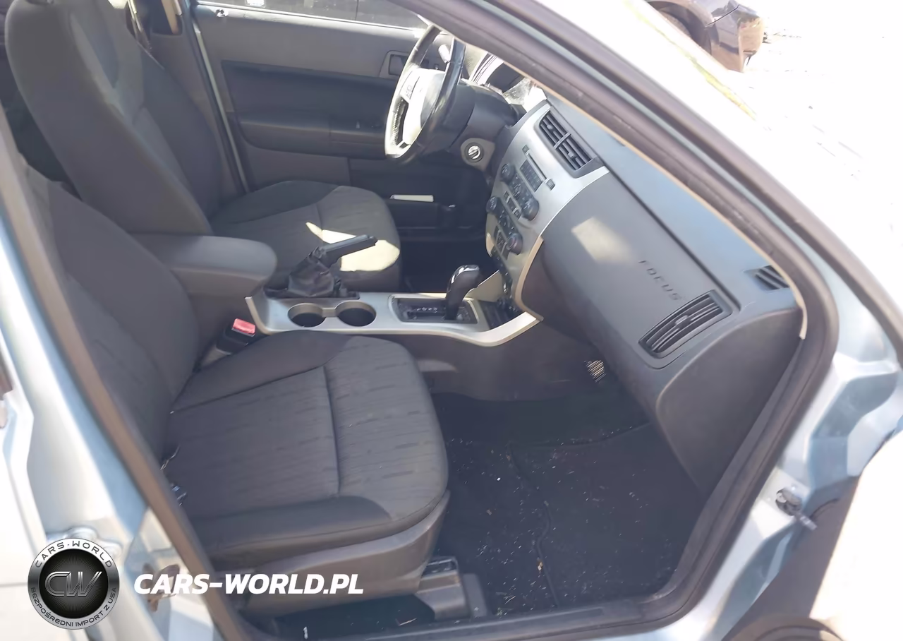 2009 Ford Focus Se VIN:1FAHP35N19W184417 - 5