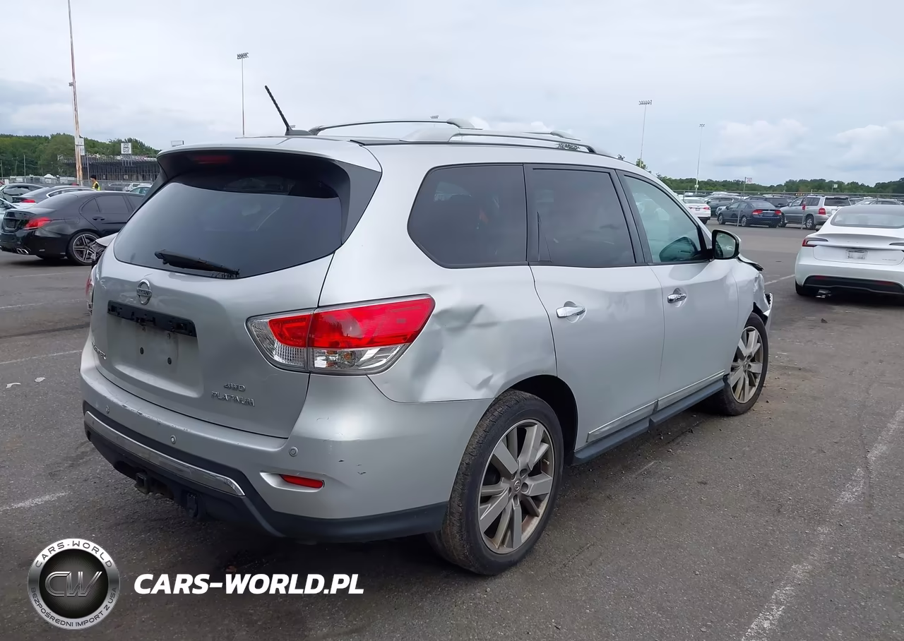 2016 Nissan Pathfinder Platinum VIN:5N1AR2MMXGC646959 - 4