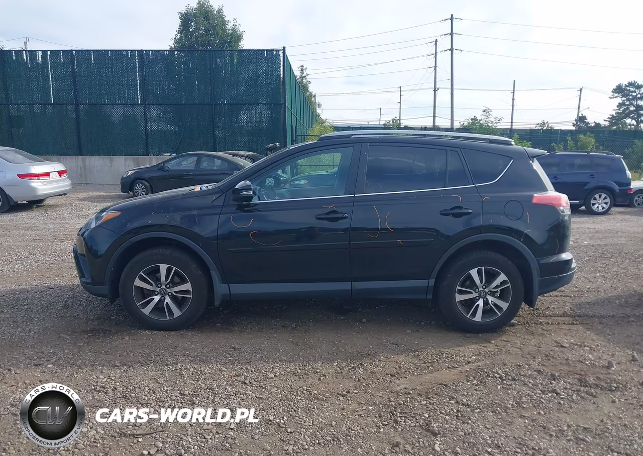 2018 Toyota Rav4 Xle VIN:2T3RFREVXJW850844 - 14