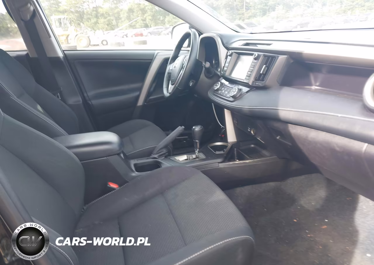 2018 Toyota Rav4 Xle VIN:2T3RFREVXJW850844 - 5