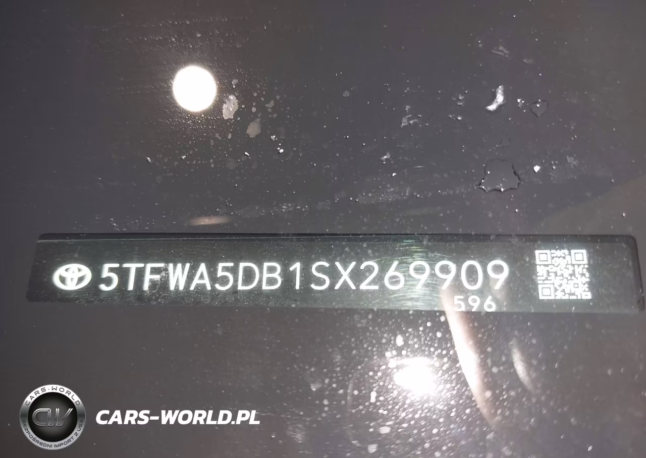 2025 Toyota Tundra Platinum VIN:5TFWA5DB1SX269909 - 9