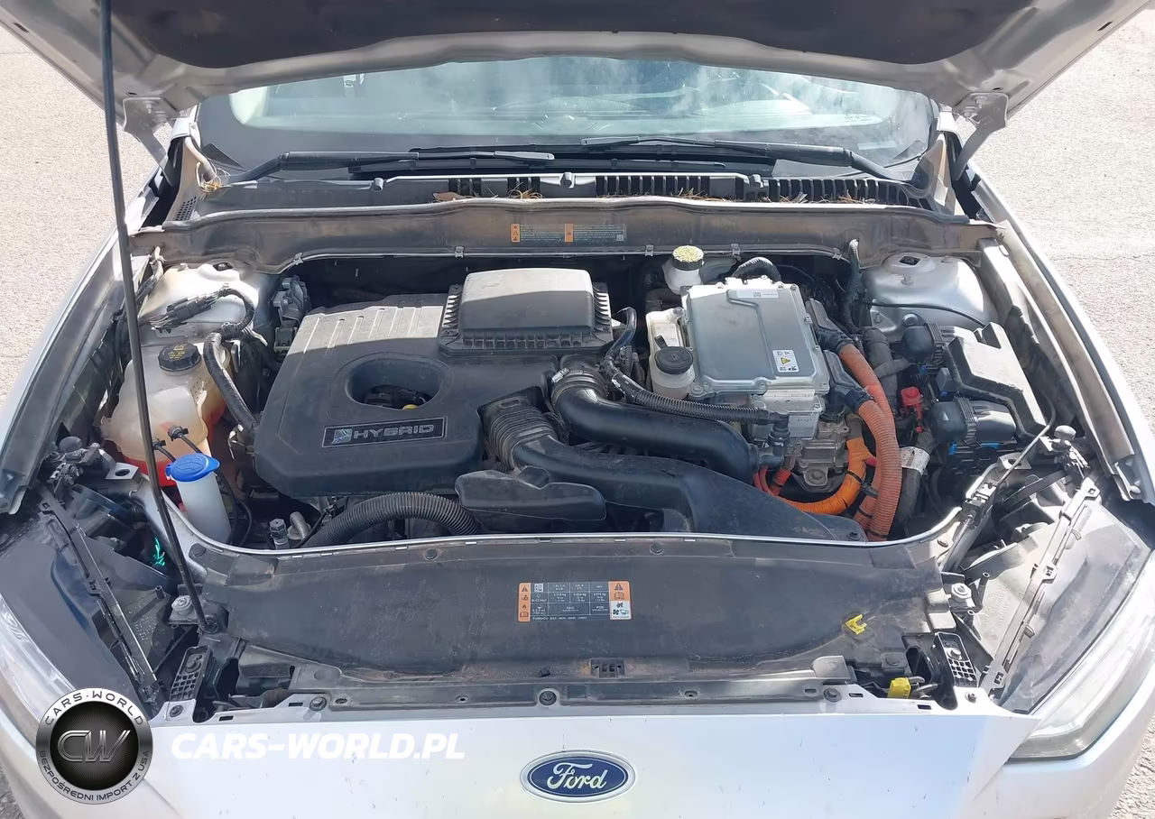 2018 Ford Fusion Hybrid S VIN:3FA6P0UUXJR254471 - 10