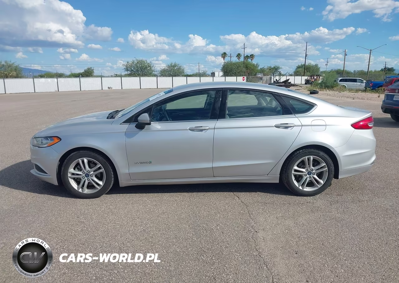2018 Ford Fusion Hybrid S VIN:3FA6P0UUXJR254471 - 14