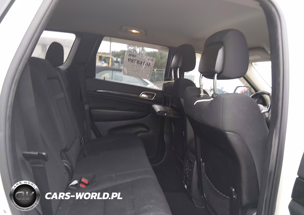2012 Jeep Grand Cherokee Laredo VIN:1C4RJFAG7CC126409 - 8
