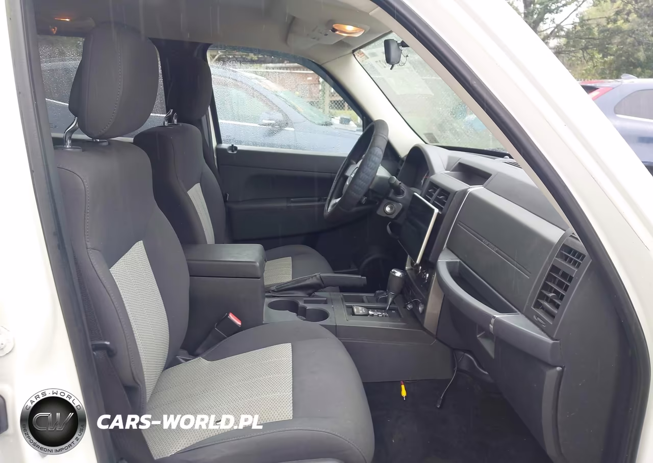 2010 Jeep Liberty Sport VIN:1J4PN2GK8AW161711 - 5