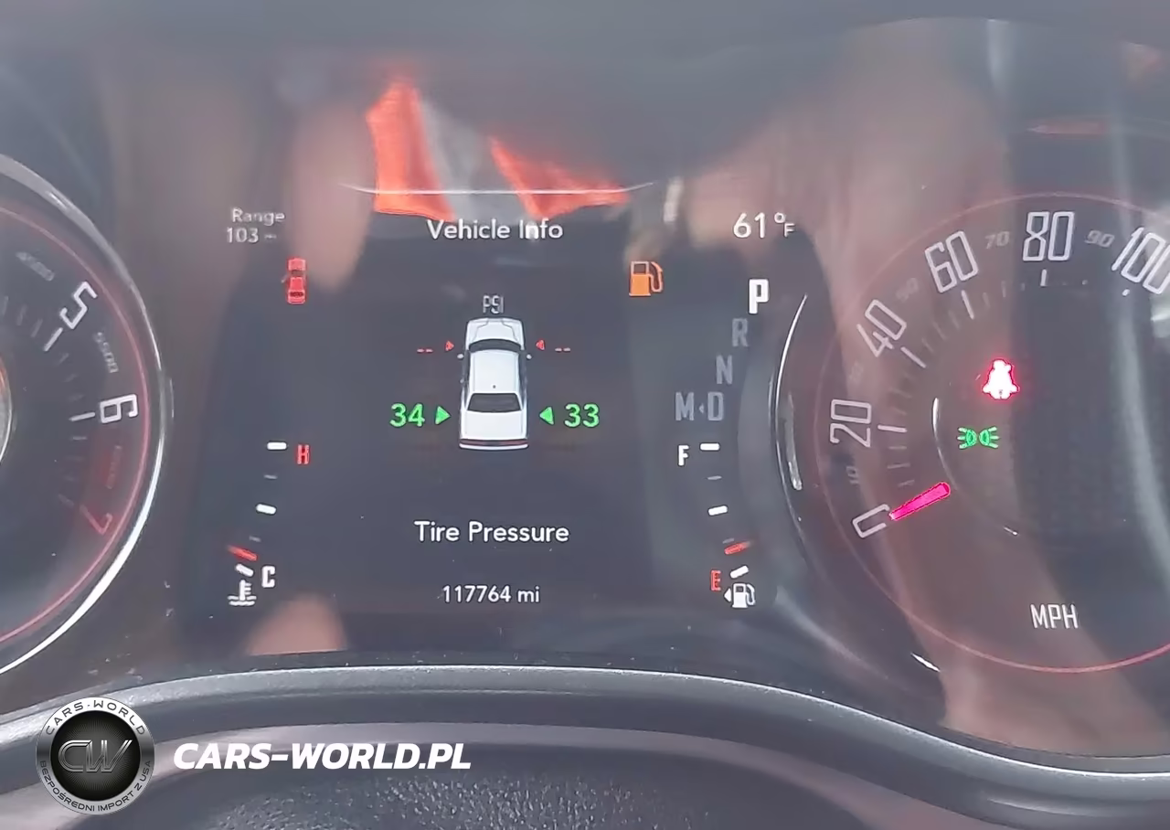 2018 Dodge Challenger Sxt VIN:2C3CDZAG1JH246686 - 7