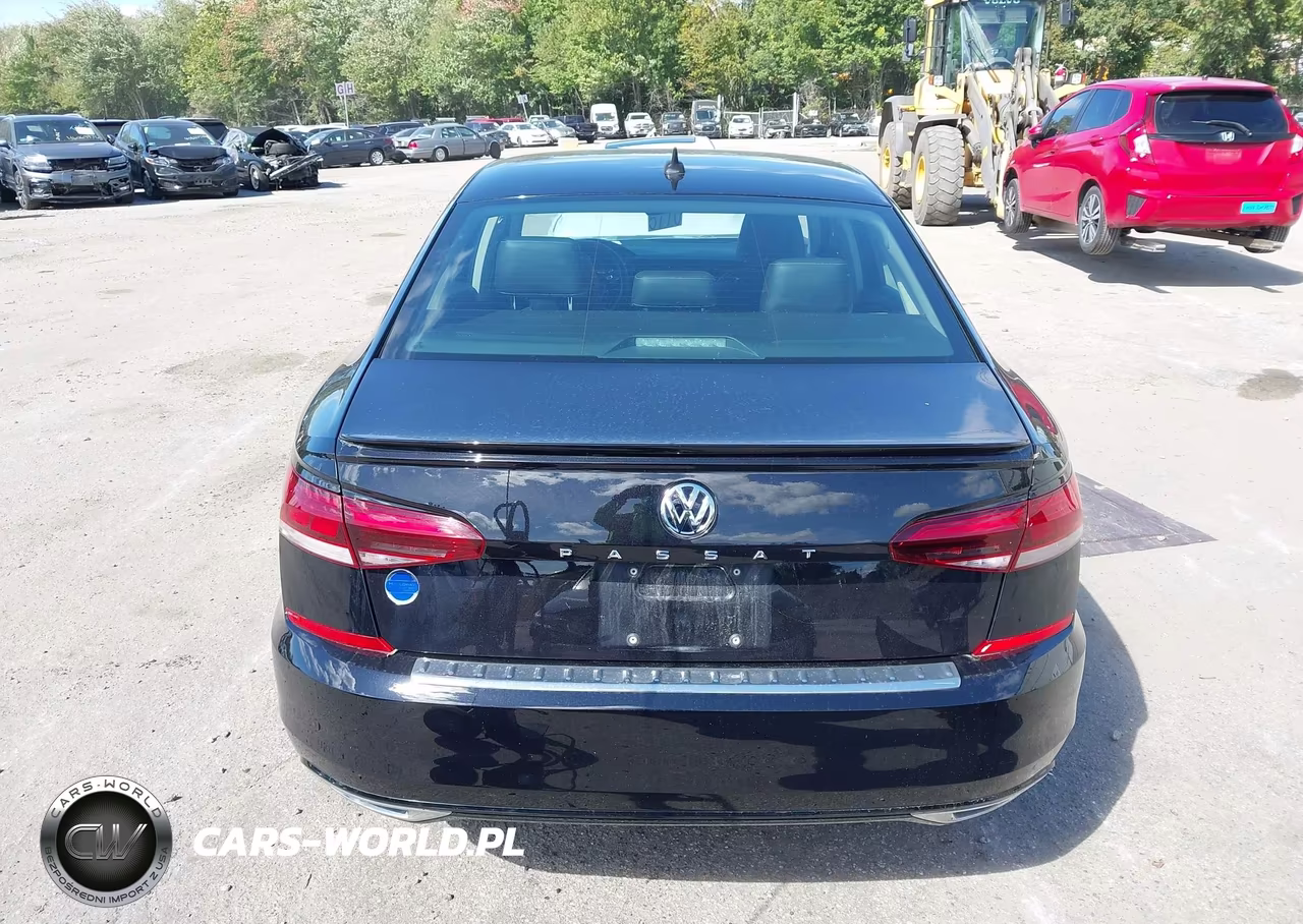 2020 Volkswagen Passat 2.0T R-Line VIN:1VWMA7A31LC024999 - 17