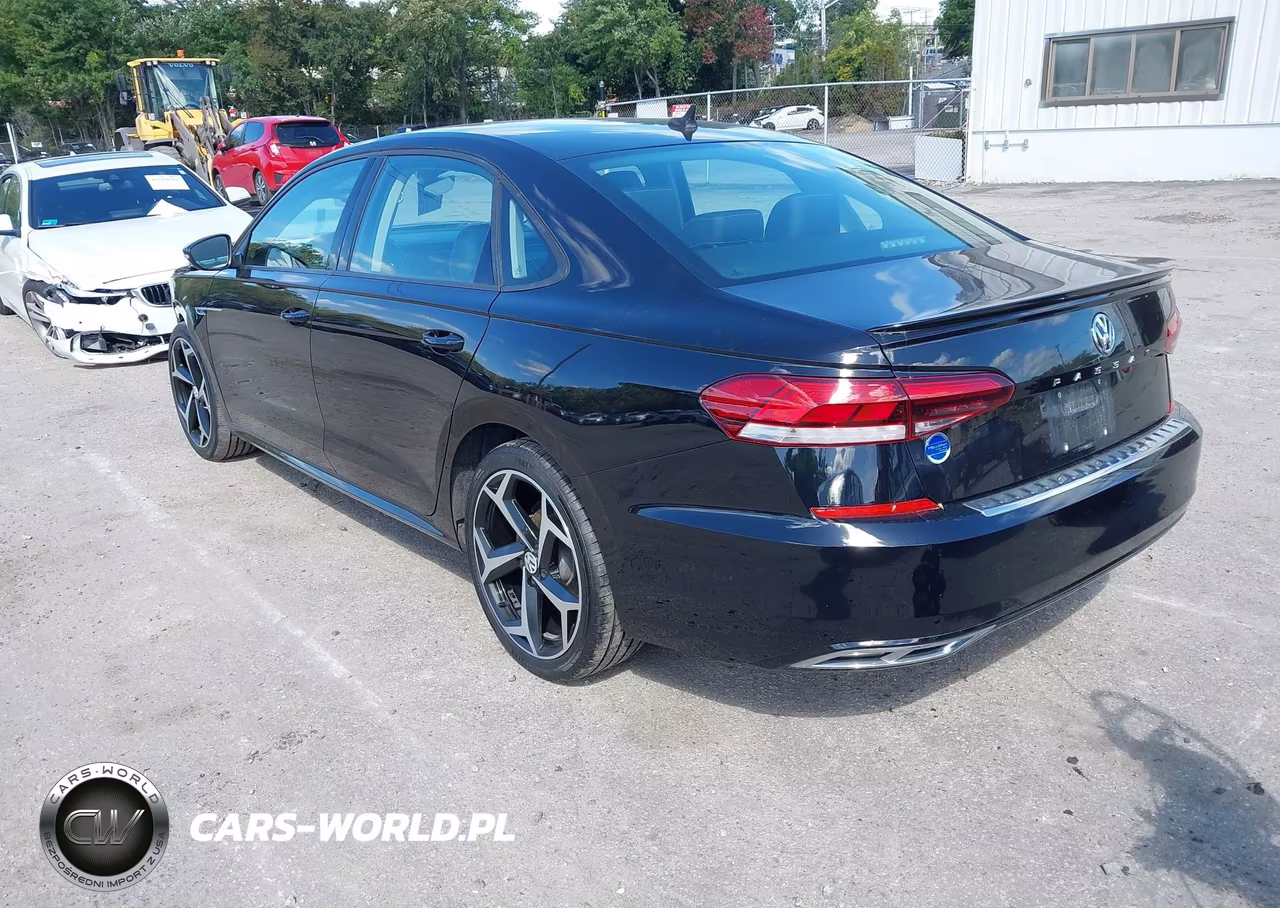 2020 Volkswagen Passat 2.0T R-Line VIN:1VWMA7A31LC024999 - 3