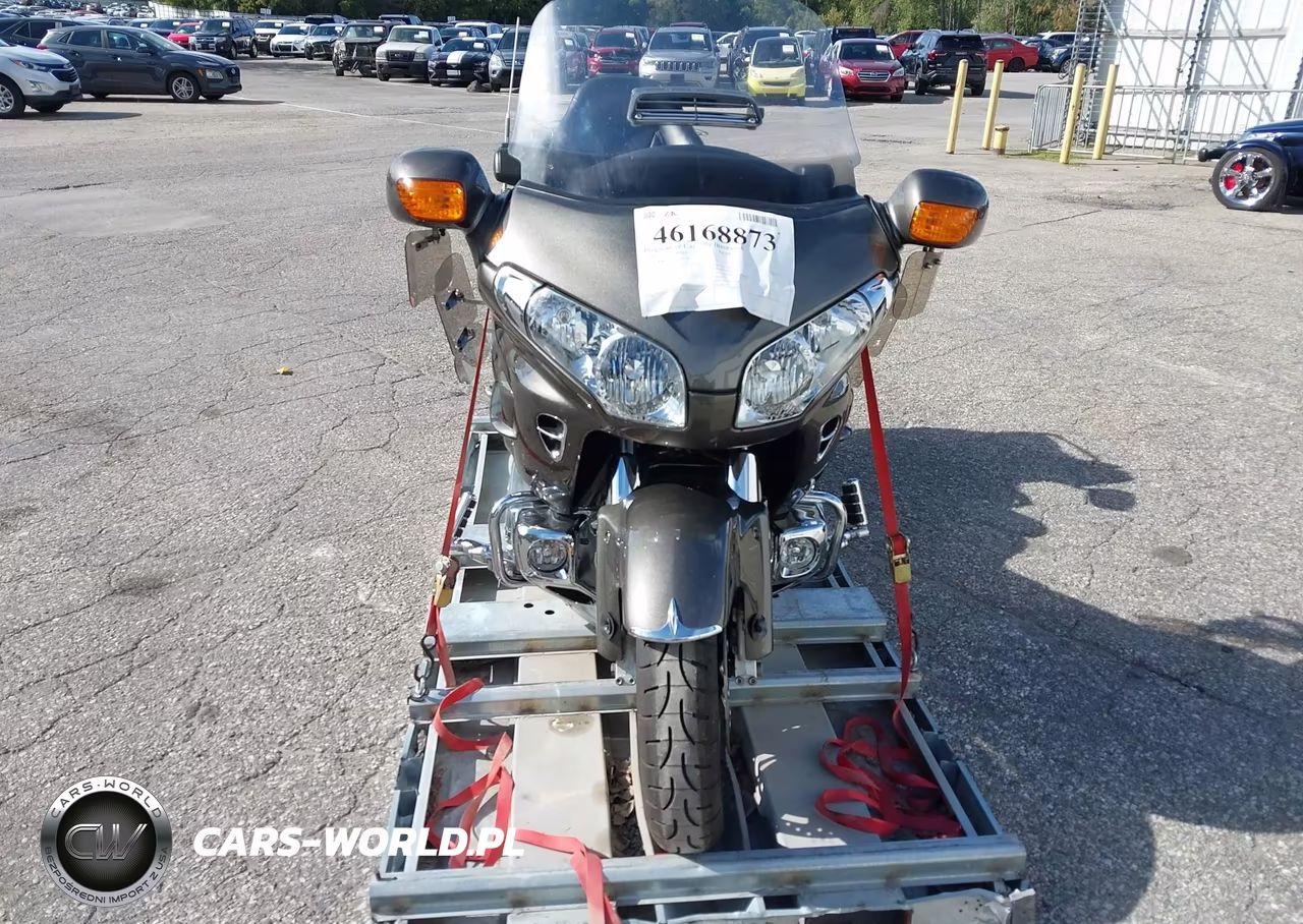 2010 Honda Gl1800 VIN:1HFSC47H2AA907109 - 5