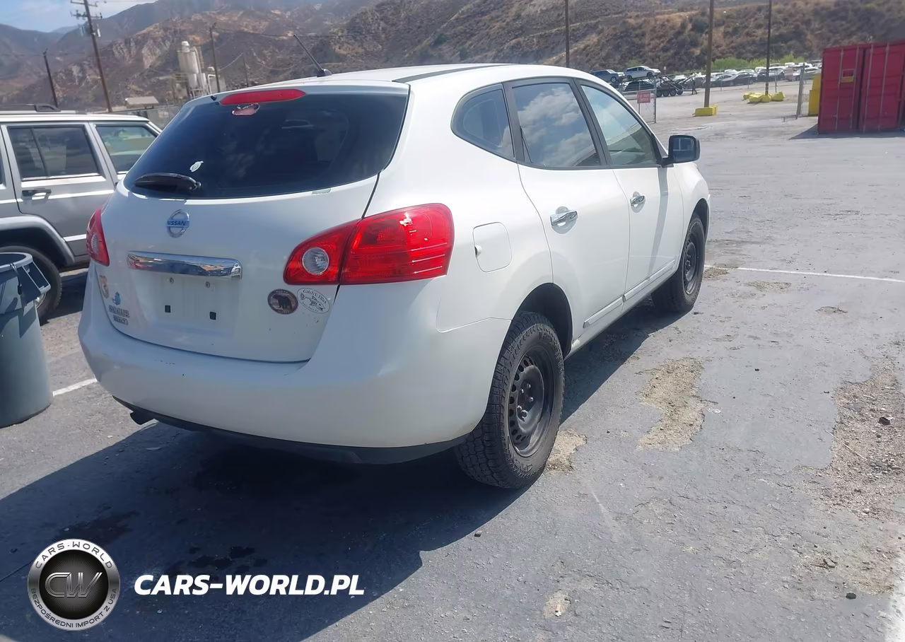 2015 Nissan Rogue Select S VIN:JN8AS5MT3FW164434 - 4