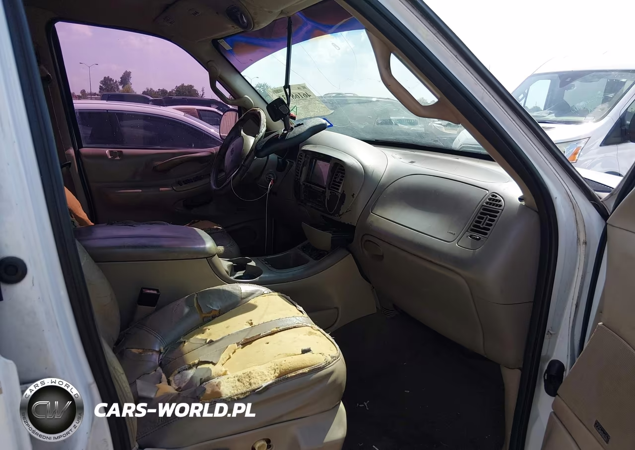 2001 Ford Expedition Eddie Bauer VIN:1FMRU17L51LB21555 - 5