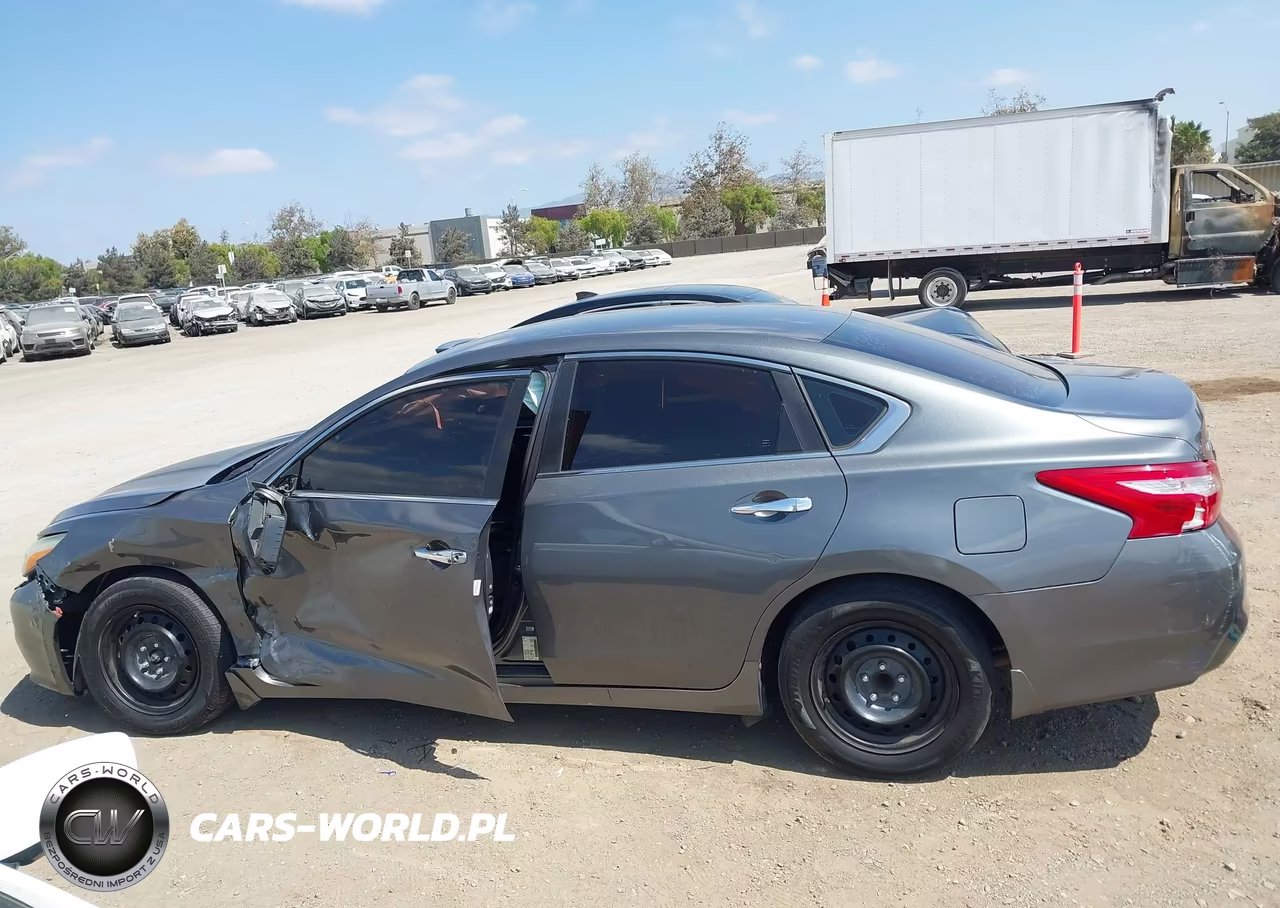2017 Nissan Altima 2.5 S VIN:1N4AL3AP9HC294703 - 14