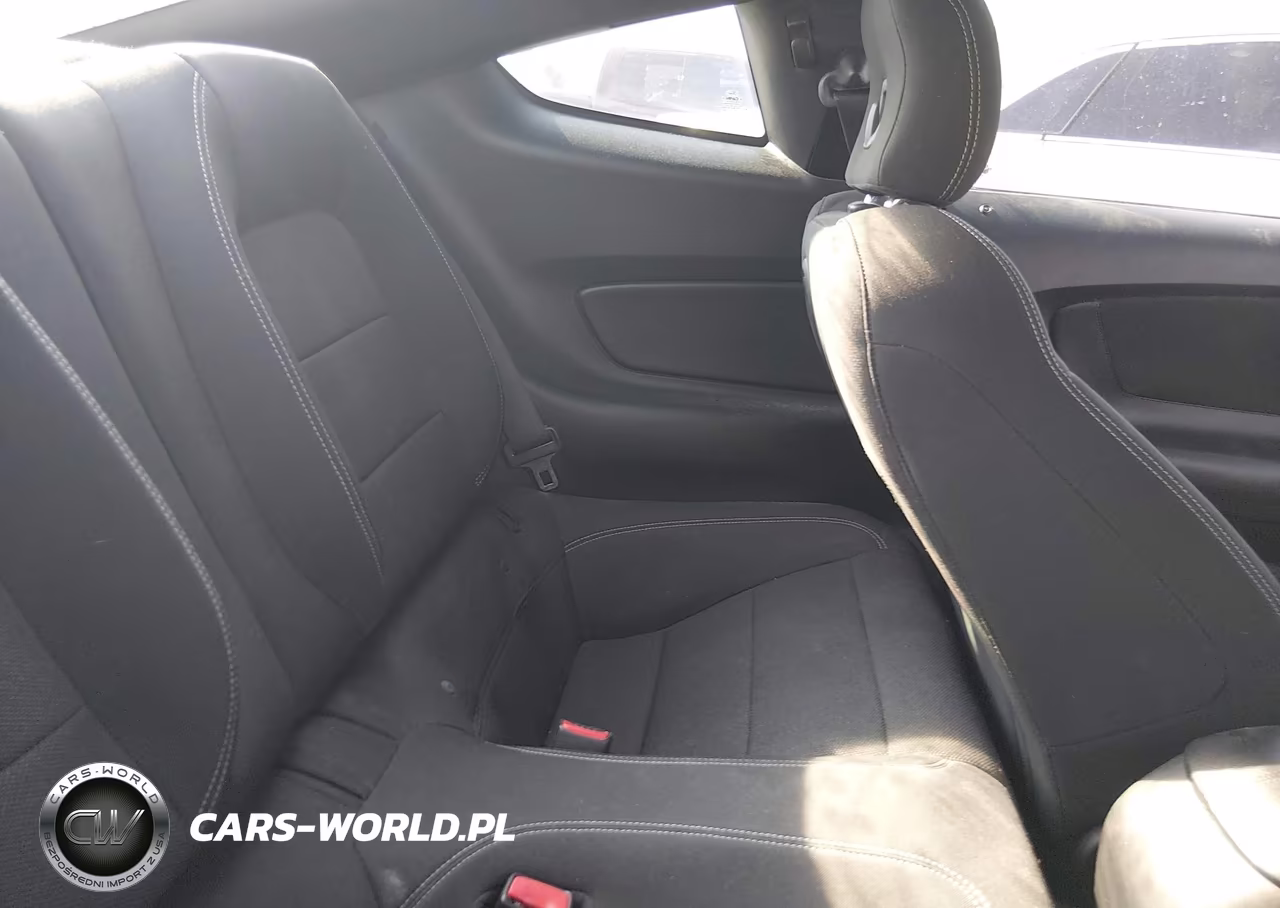 2015 Ford Mustang V6 VIN:1FA6P8AMXF5313970 - 8
