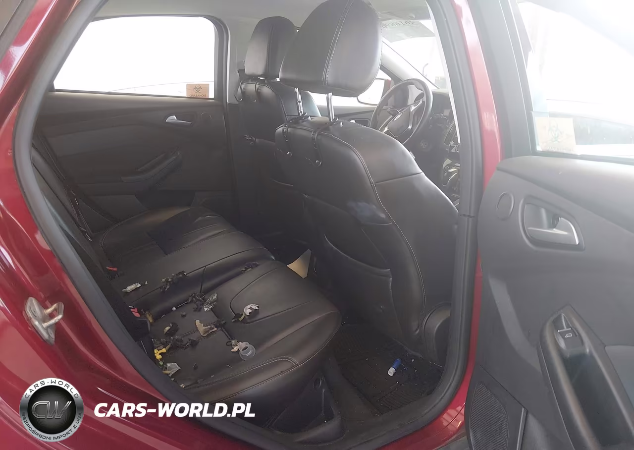 2014 Ford Focus Titanium VIN:1FADP3N28EL144724 - 8