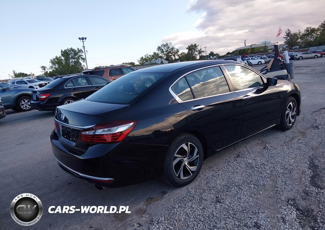 2017 Honda Accord Lx VIN:1HGCR2F3XHA154755 - 4