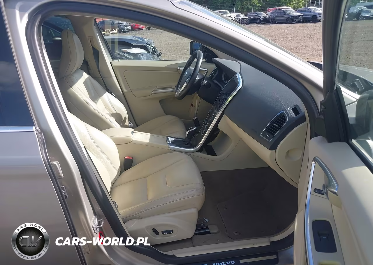 2014 Volvo Xc60 3.2 Premier Plus VIN:YV4940DZ4E2519615 - 5