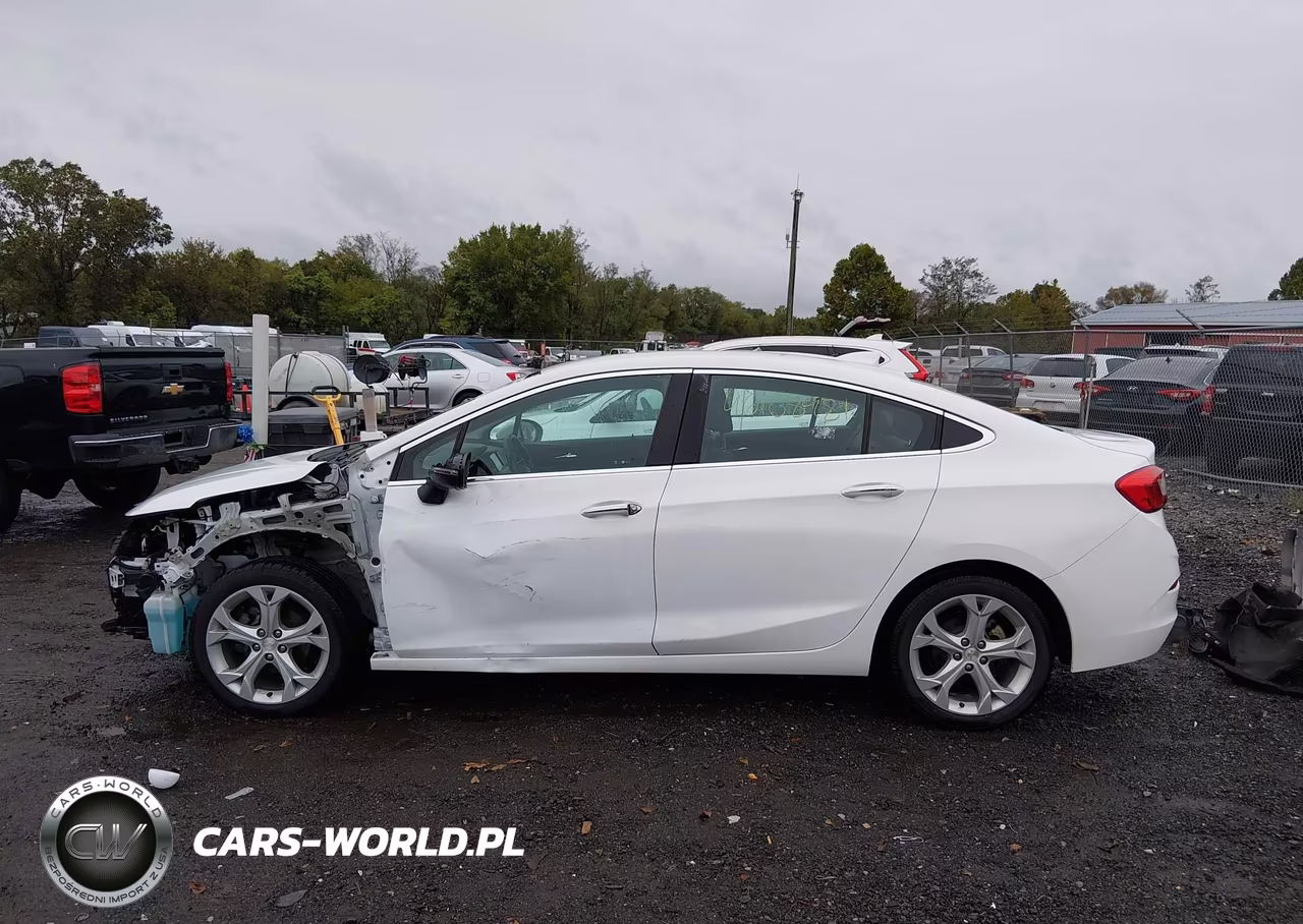2017 Chevrolet Cruze Premier Auto VIN:1G1BF5SM3H7219812 - 15