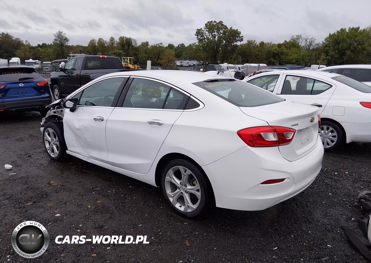 2017 Chevrolet Cruze Premier Auto VIN:1G1BF5SM3H7219812 - 3