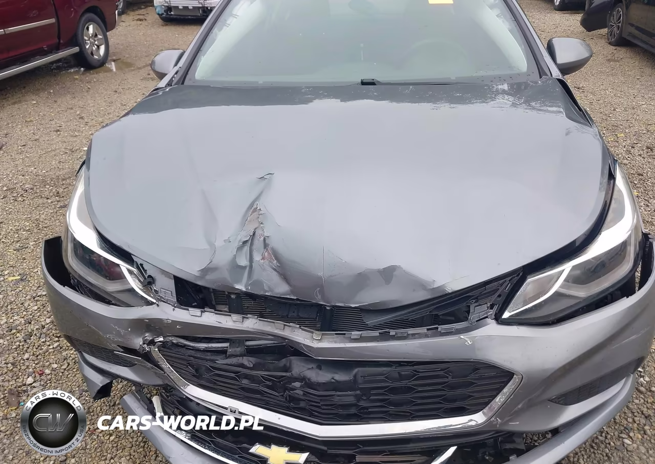 2018 Chevrolet Cruze Lt Auto VIN:1G1BE5SM6J7121530 - 10