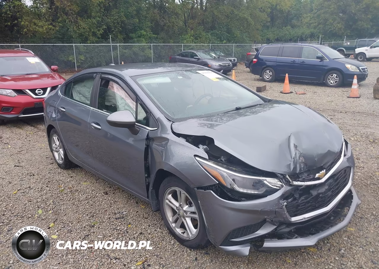 2018 Chevrolet Cruze Lt Auto VIN:1G1BE5SM6J7121530 - 2